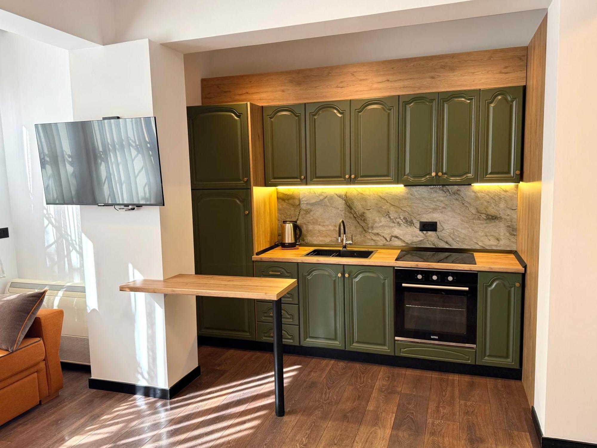 Tot Apartment